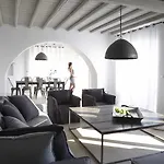 Prive 88 Mykonos Villa Fanári